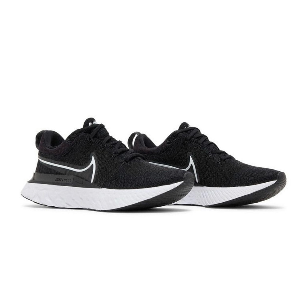 Women’s Nike React Infinity Run Flyknit 2, size 10 - NEW